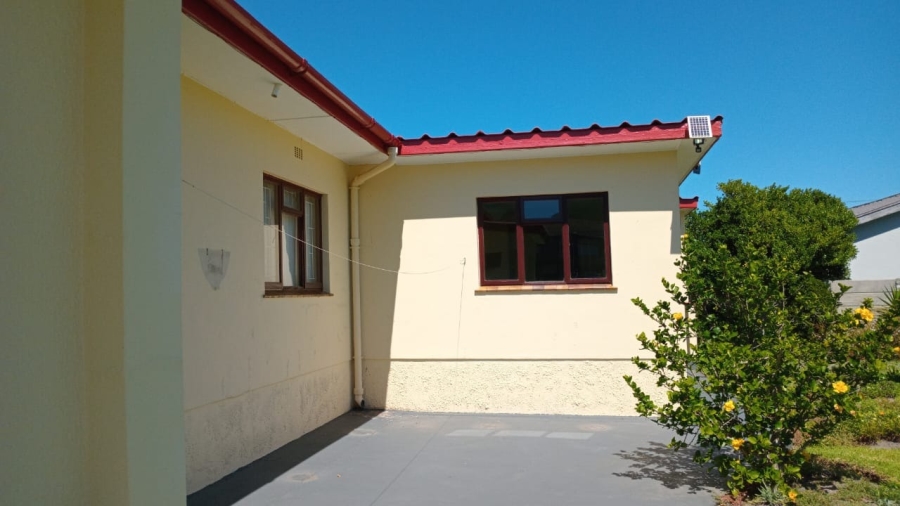 To Let 1 Bedroom Property for Rent in Kleinmond Western Cape